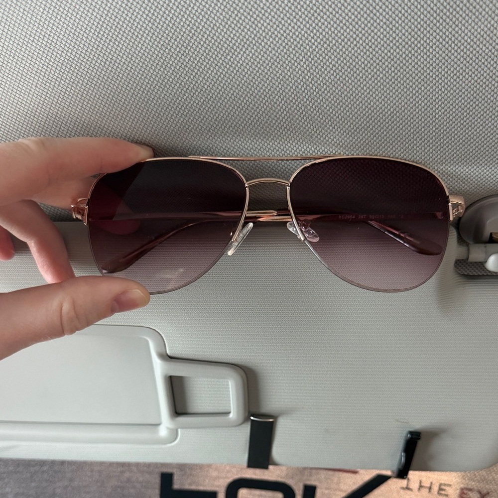 Like New Women‘s Aviator Sunglasses - Rose Gold Frame with Gradient Brown Lenses